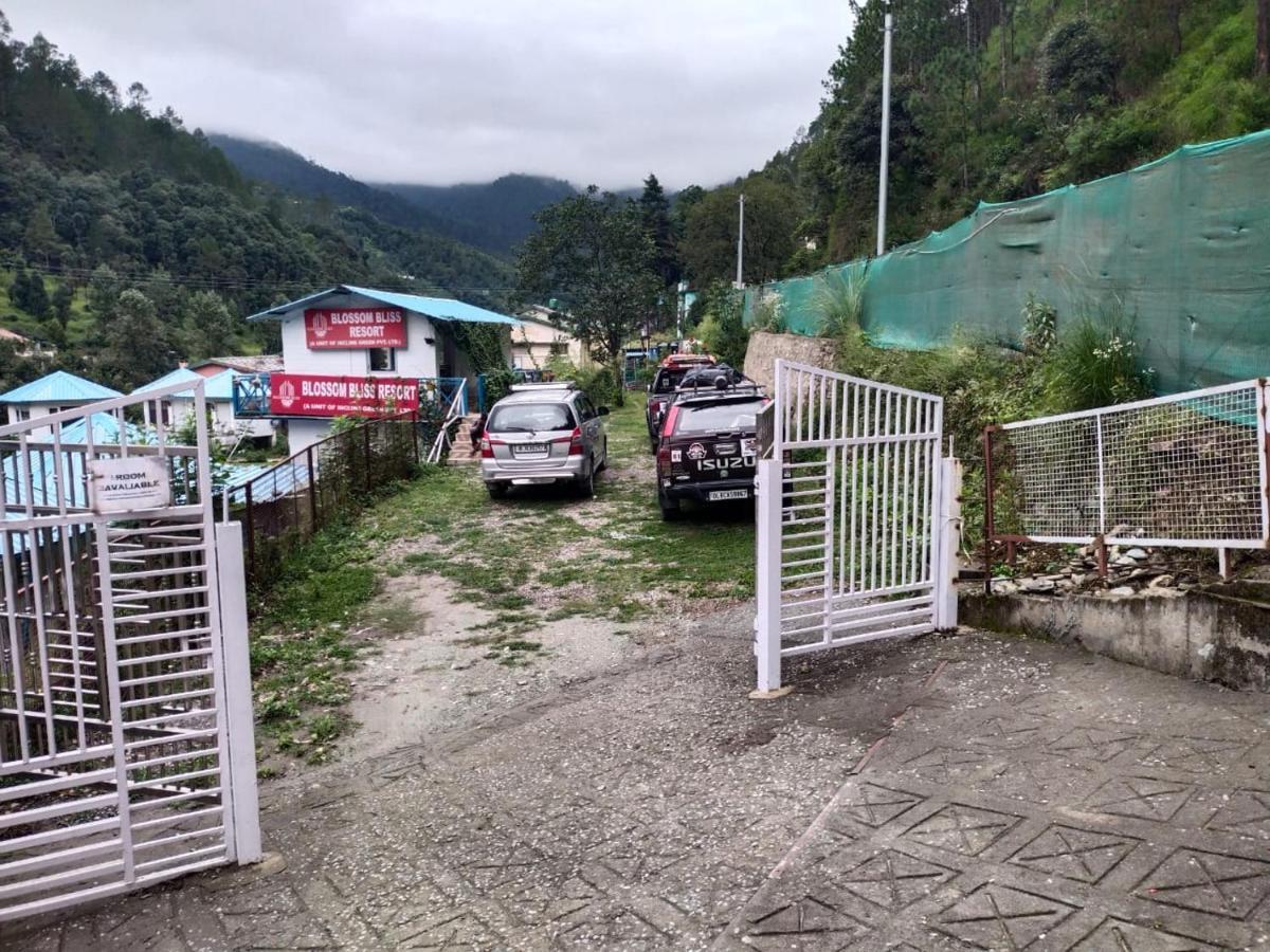 Blossom Bliss Resort Bhimtal Exterior photo